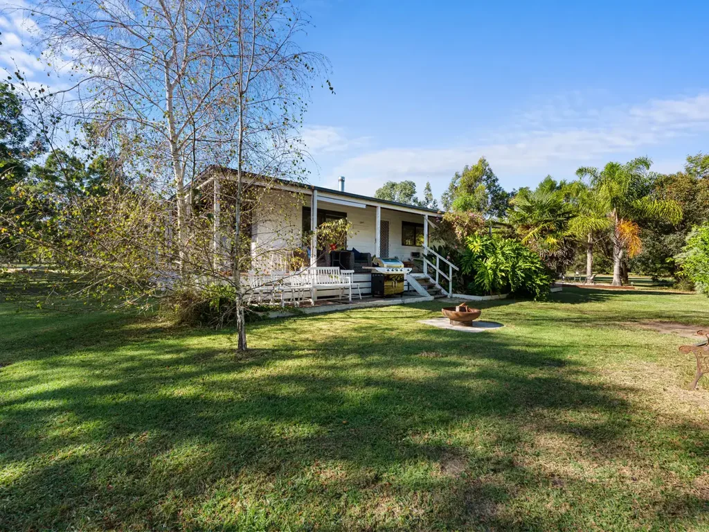 Metung 3Moenga Private 6.3 acres in Tambo Bay