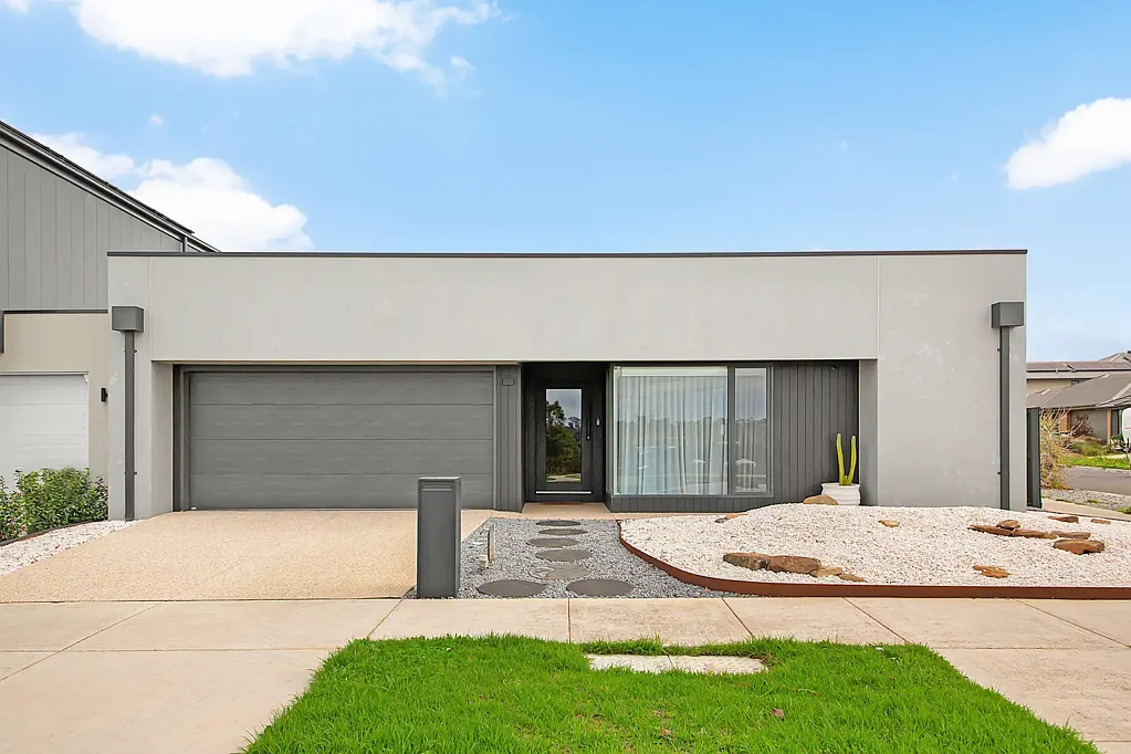 Luxury Family Living in Highly Sought After Fyansford Location