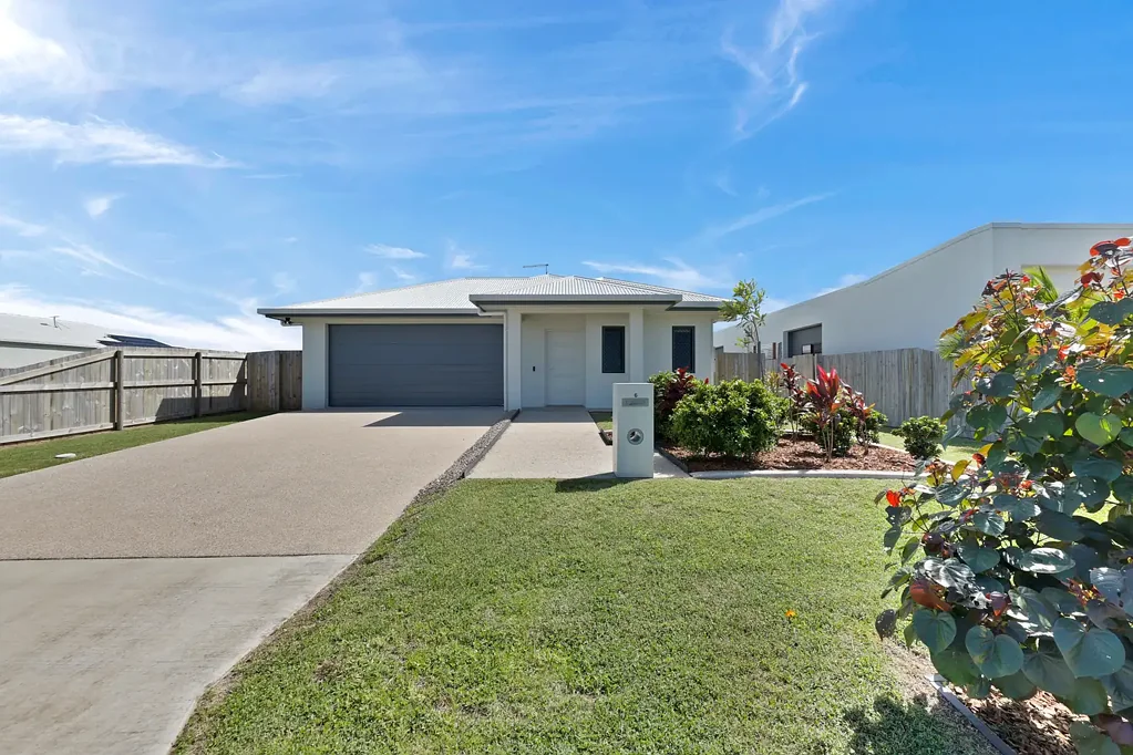 Beaconsfield 4房  Brand New Lifestyle Living in a Quiet Cul-de-Sac