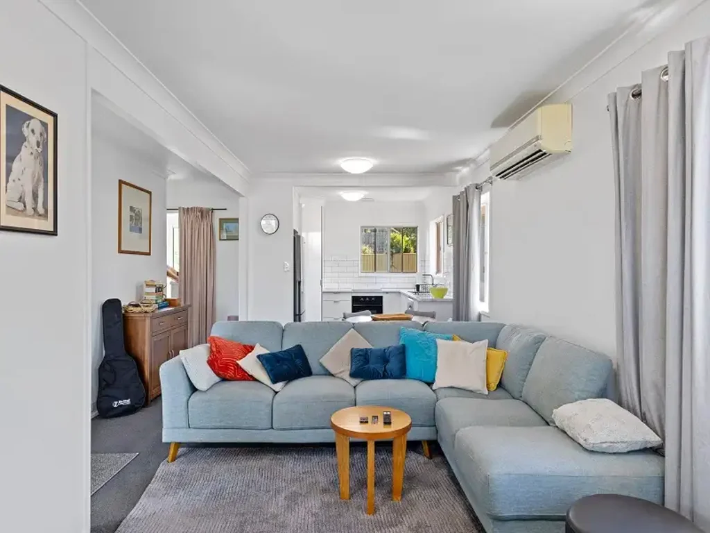 Spacious Family Home with Rumpus in Sought-After Mount Lofty