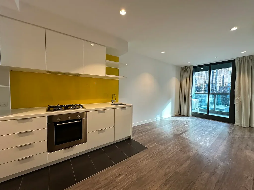 Stylish Apartment with Stunning City Views