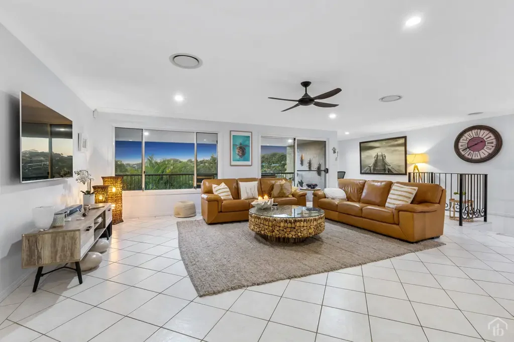 Banora Point 5房  Dual Living Oasis On Over Quarter Of An Acre