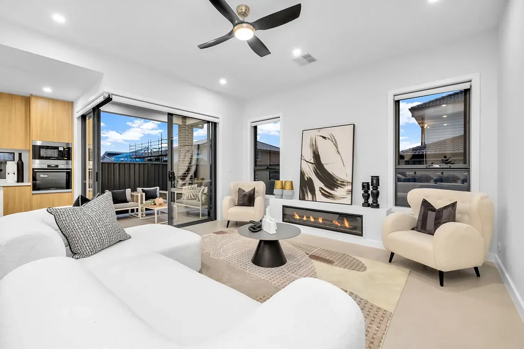 Box Hill 5Phòng ngủ Brand New North Facing, High-Tech home with in walking distance to Box Hill Public School