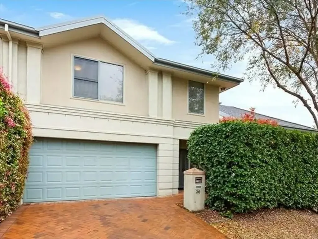 Stunning 4-Bedroom Family Home in Bella Vista