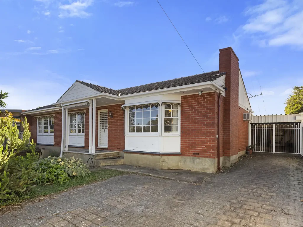 Morphett Vale 3房  Exciting Opportunity with Space to Transform and Grow