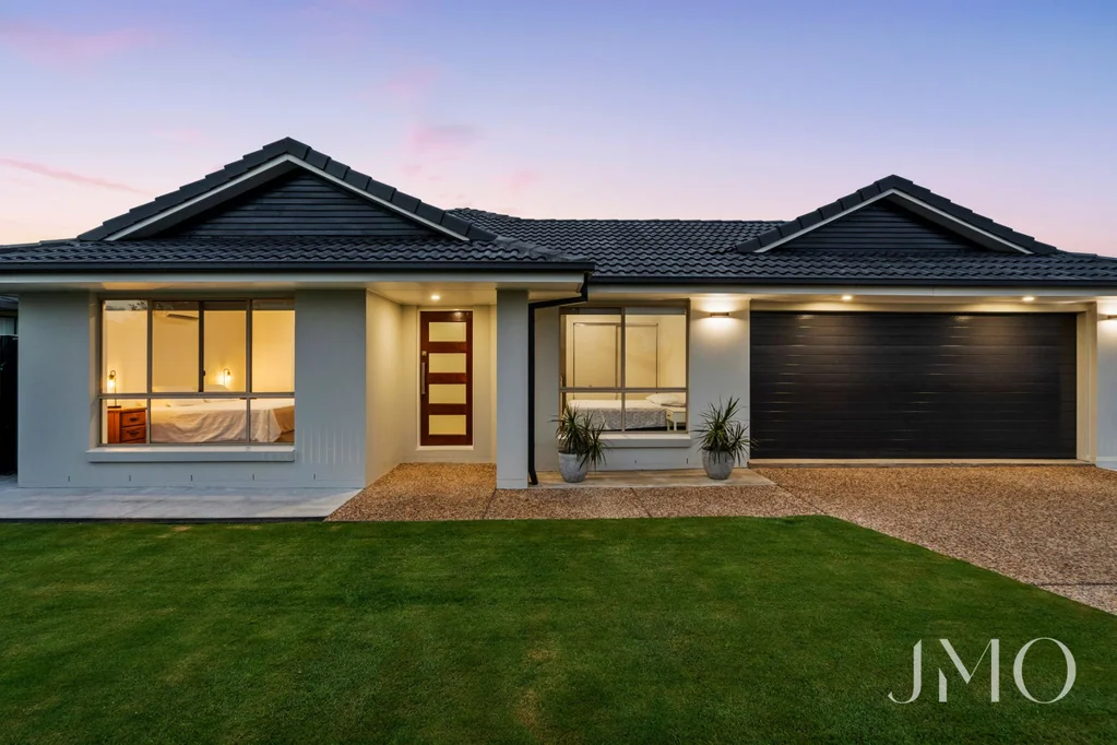 24 Paris Parade, Ormeau, QLD 4208
