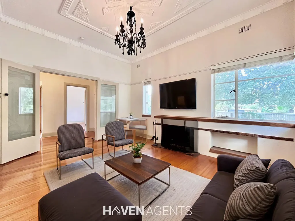 BEAUTIFUL ART DECO 2-3 BEDROOM HOUSE || HAVEN AGENTS!