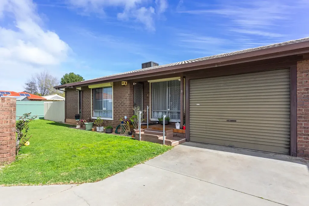 Morphett Vale 2ਬੈੱਡਰੂਮ Low-maintenance living in a sought-after area