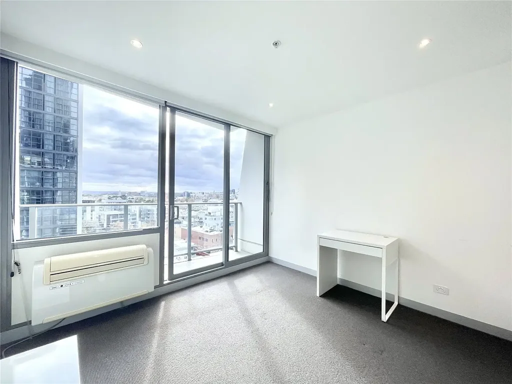 Flagstaff Place Two Bedroom Apartment in West Melbourne!
