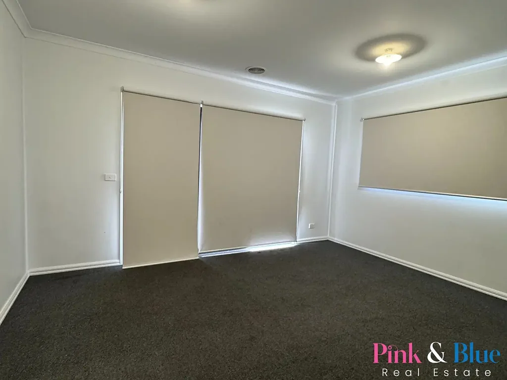 4 Bedroom Stunning and Beautiful Family Home for Rent!