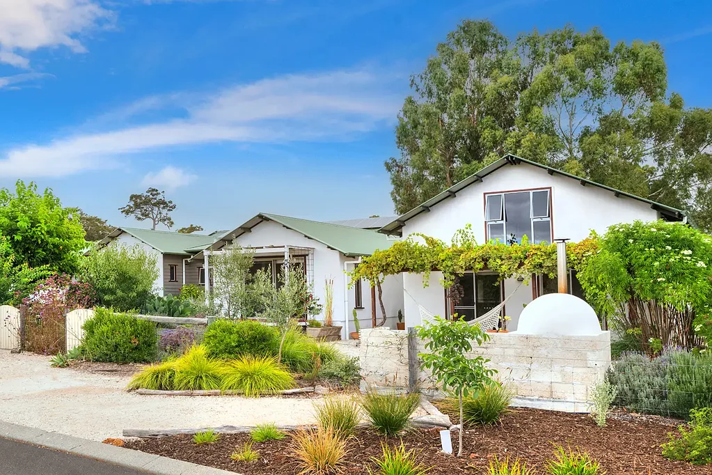 Margaret River 7બેડરૂમ LIVE, INVEST, WORK: THREE HOMES, MANY OPPORTUNITIES