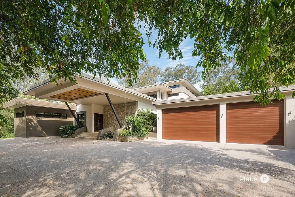 Kenmore 3બેડરૂમ Exclusive Riverfront Sanctuary on 3,553sqm