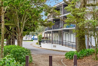2D/4 Kell Drive, Albany, Albany, North Shore City