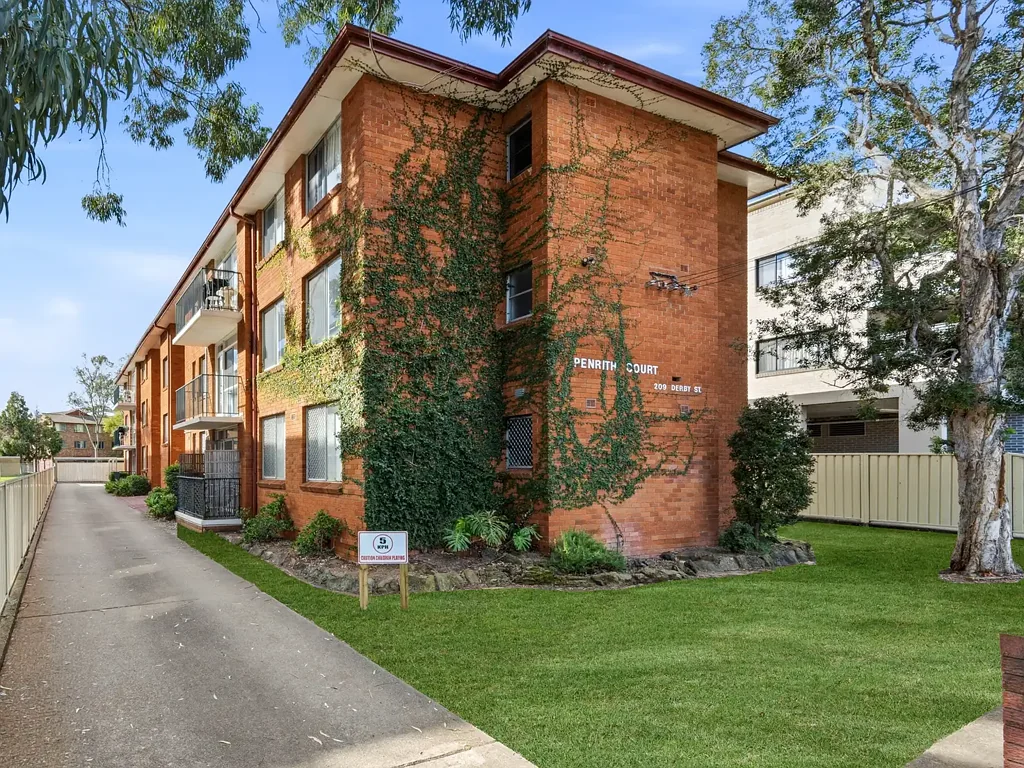 Penrith 2Phòng ngủ Prime Location In Central Penrith!