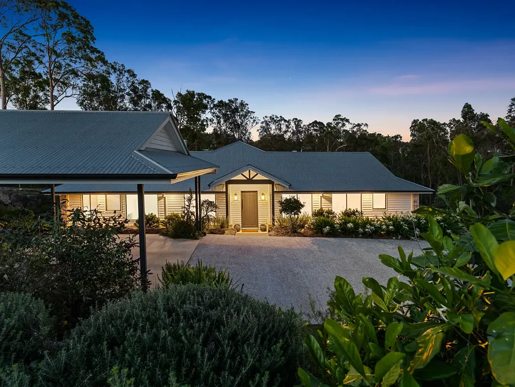 Mundoolun 4कमरा Hamptons Style Family Living