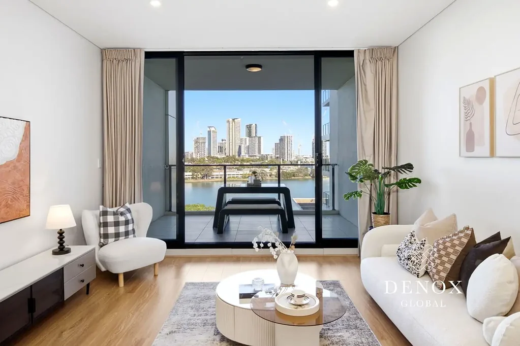 Ryde 2房 翻新双面采光公寓，享有 Shepherds Bay 黄金地段的无遮挡河景 Renovated Dual Aspect Apartment With Unobstructed River Views In Prime Shepherds Bay Locale