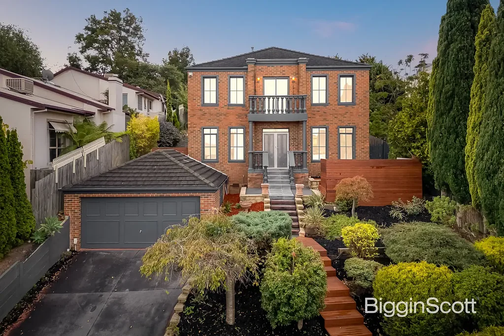 12 Leon Court, Ferntree Gully, VIC 3156
