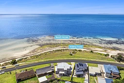 254 The Esplanade, Indented Head
