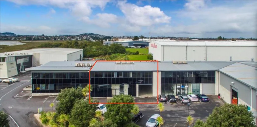 Avondale The complete Rosebank package: warehouse + office