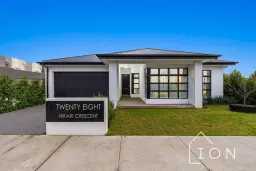 28 Hikari Crescent, Cranbourne South