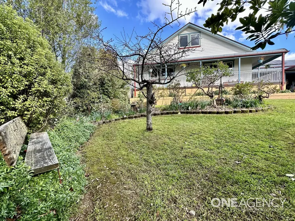 92 Railway Parade, Hazelbrook, NSW 2779