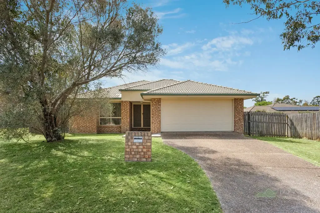 Boonah 4房 720平米平地围栏 4卧带套间 双车库太阳能 邻近公园学校 Low-Set Family Home with Dual Living Spaces