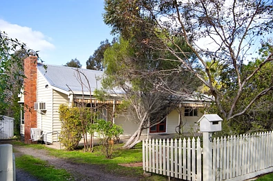 Maldon 3ਬੈੱਡਰੂਮ Mid-century charm and timeless appeal offers a home with soul.