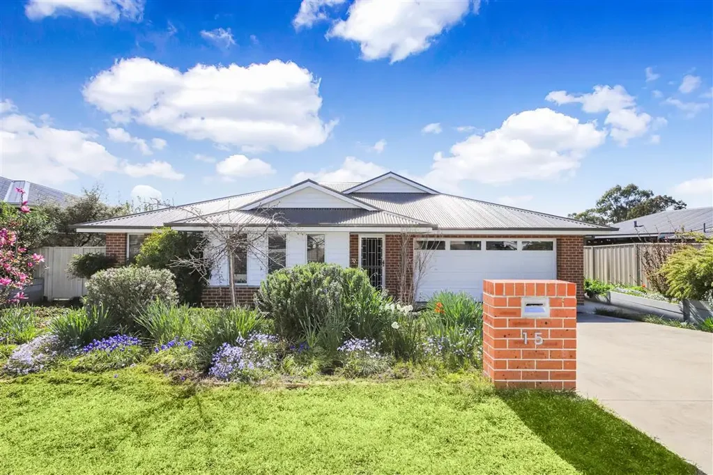 Tumut 4ਬੈੱਡਰੂਮ Newly Constructed Home In Pristine Condition