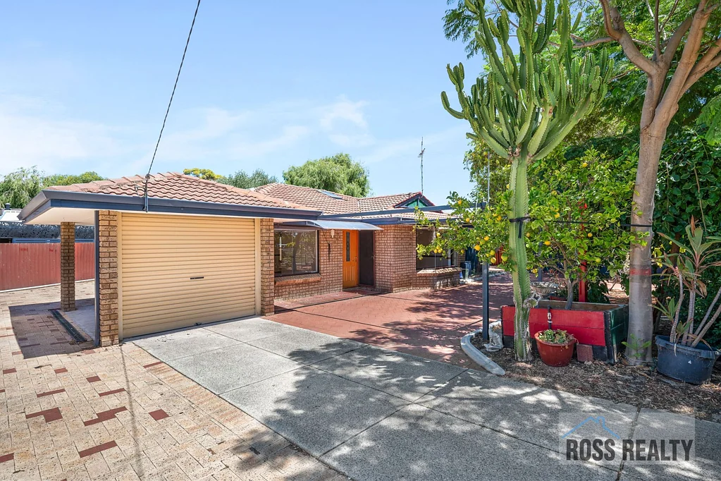 12 Greta Court, Cooloongup, WA 6168