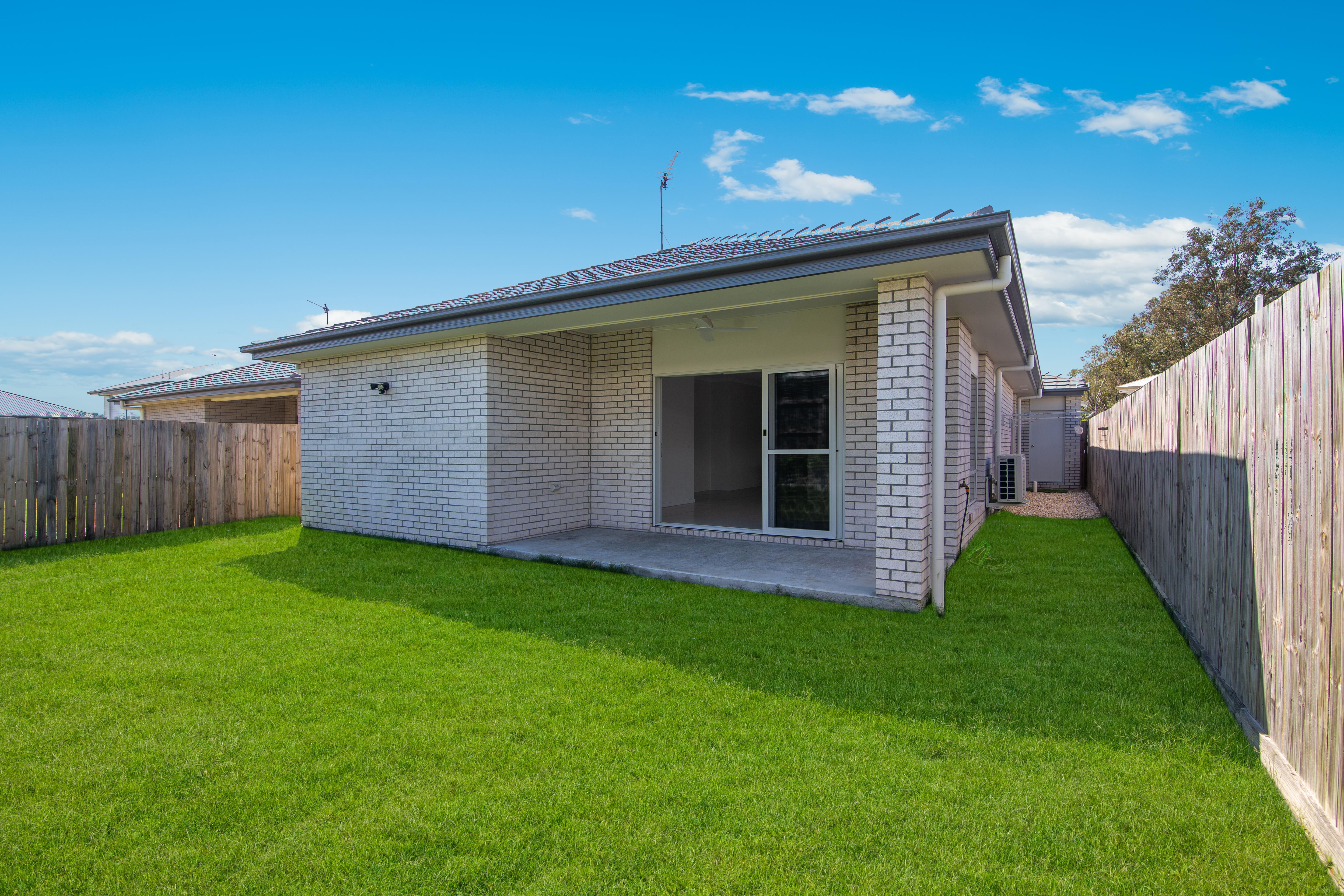 12 OAK ST, PIMPAMA QLD 4209, 0 phòng ngủ, 0 phòng tắm, House