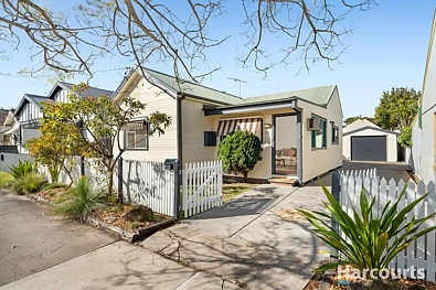 Carrington 3Zimmer A DA-Approved Architectural Vision in the Heart of Carrington