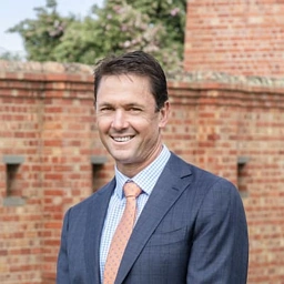 Damian Cayzer