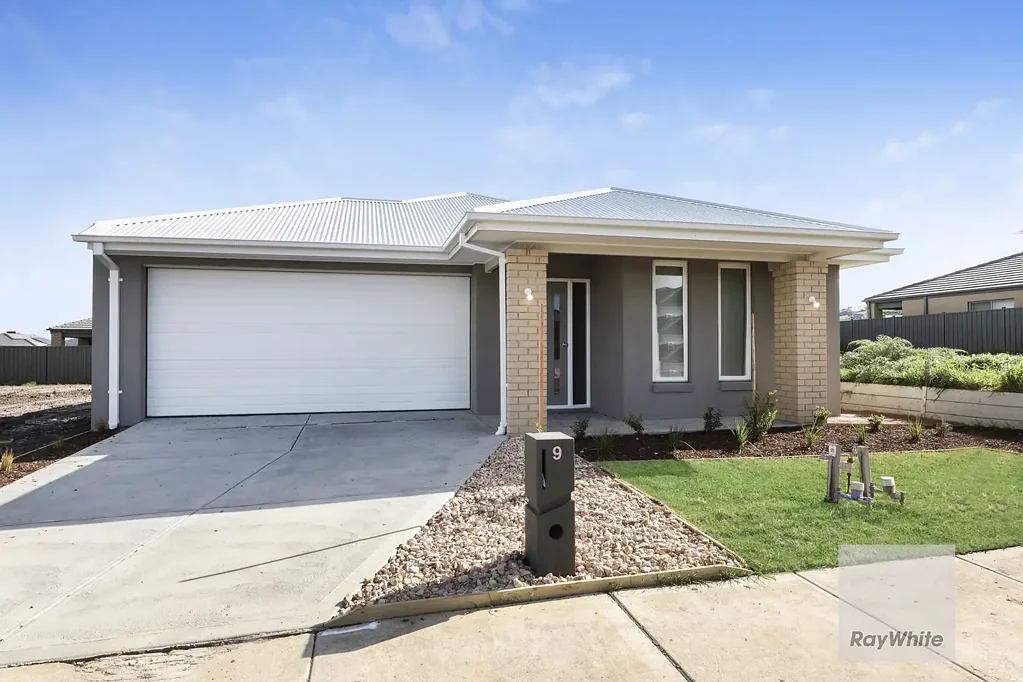 Brand New In The Lyra Estate!