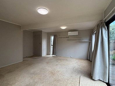 2 bedroom + extra bedroom/office space