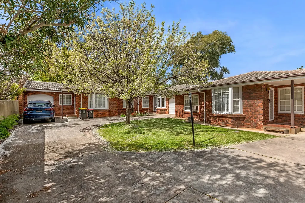 WELL LOCATED, IMMACULATE, TWO BEDROOM UNIT