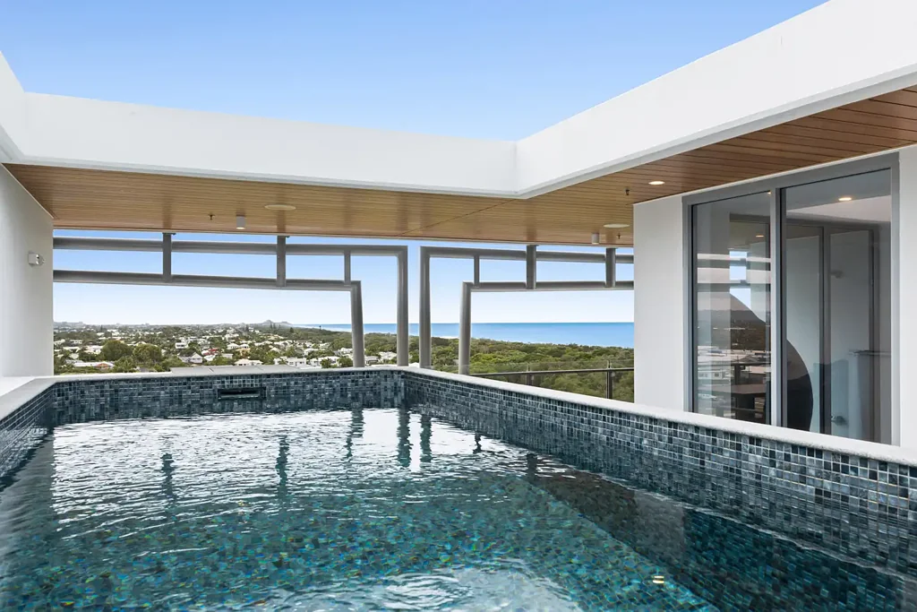 Bokarina 3 Slaapkamer North Facing Luxury Penthouse with Rooftop Terrace