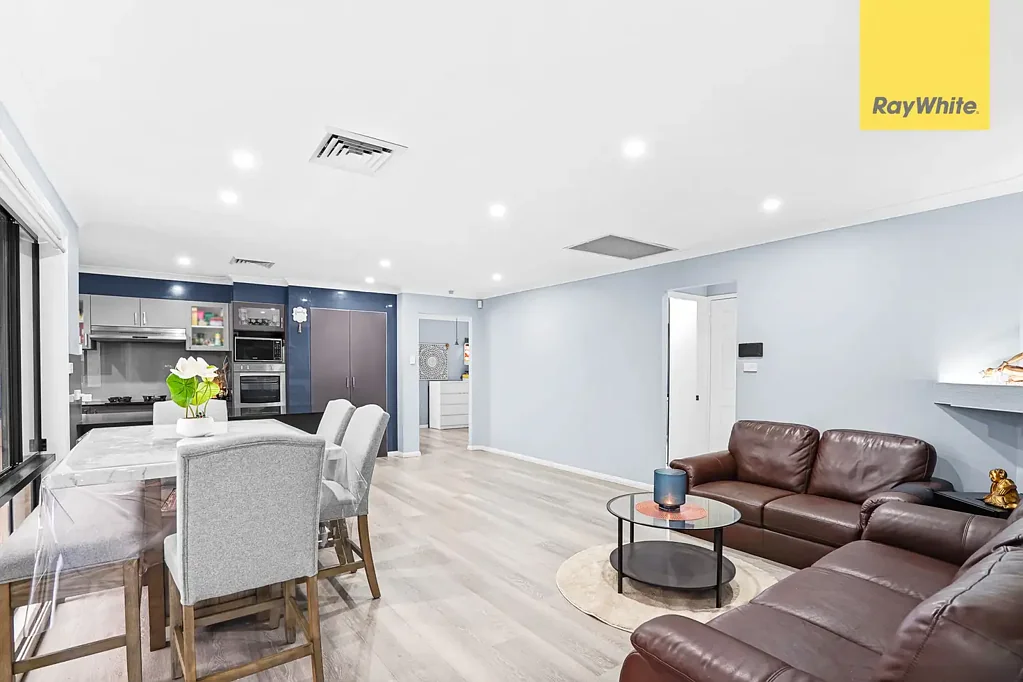 Rouse Hill 7ਬੈੱਡਰੂਮ Vendors Must Sell! Downsizing.