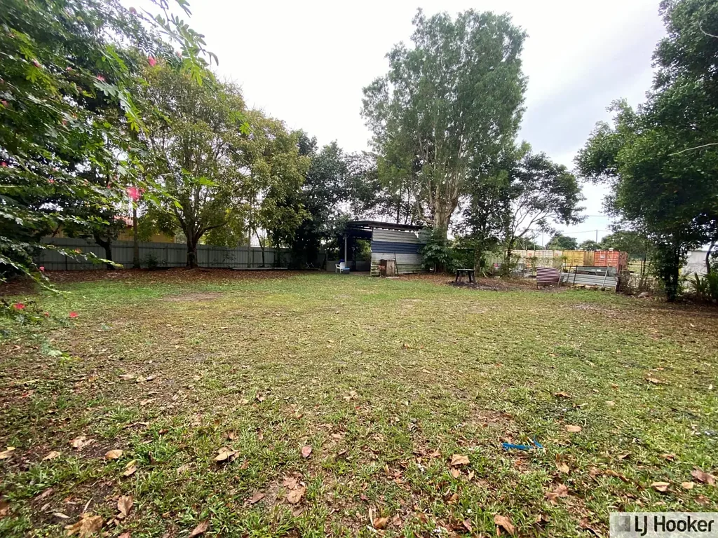 Cardwell Level Block Close to Water & Town in beautiful Hinchinbrook shire.
