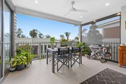 60/29 Ghostgum Grove, Upper Coomera