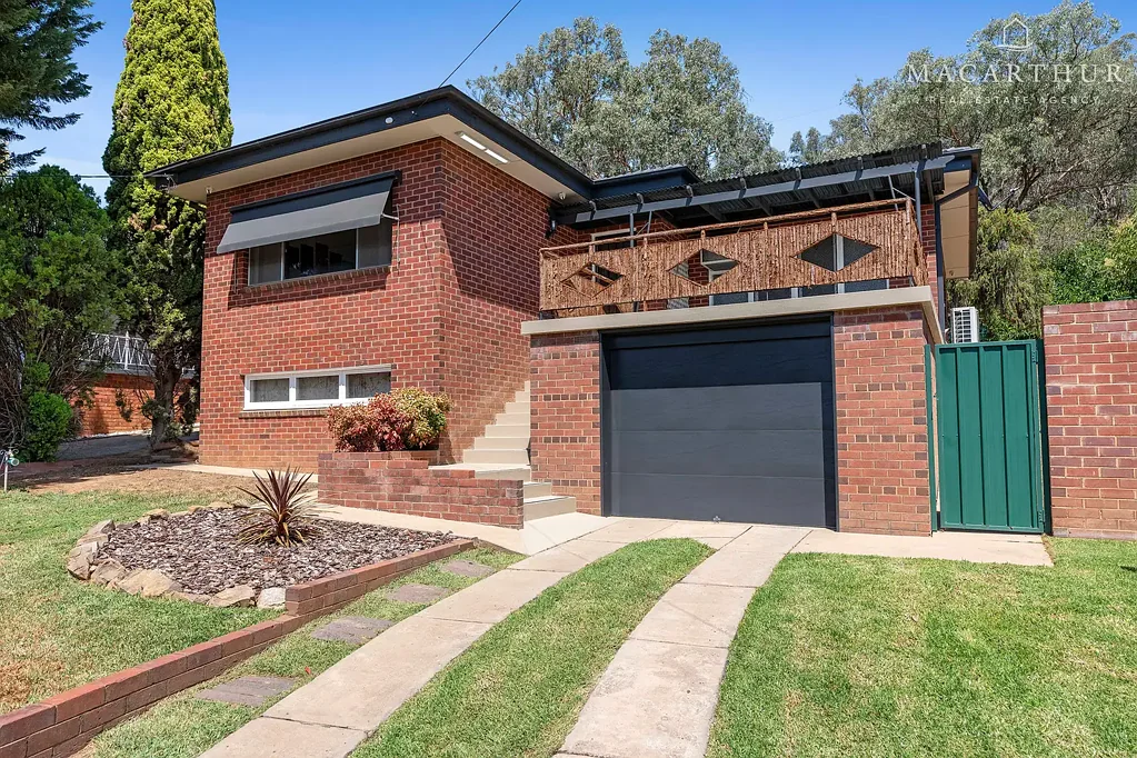 32 Warrawong Street, Kooringal, NSW 2650