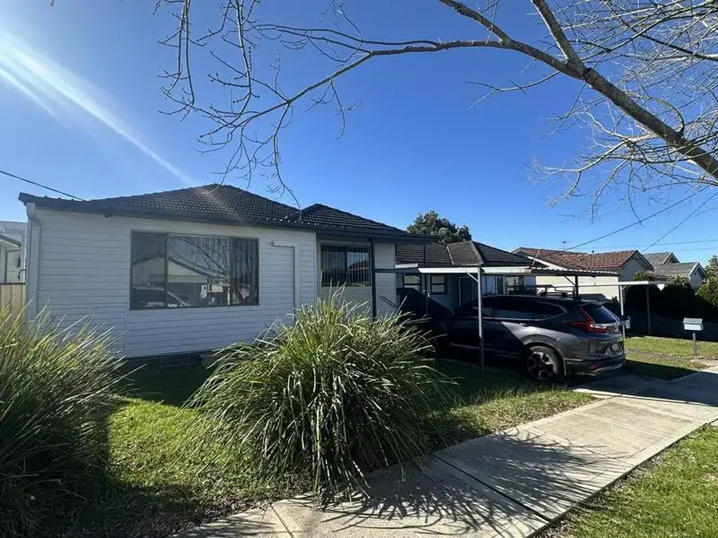 Spacious Family Home - Perfect for Comfortable Family Living!
