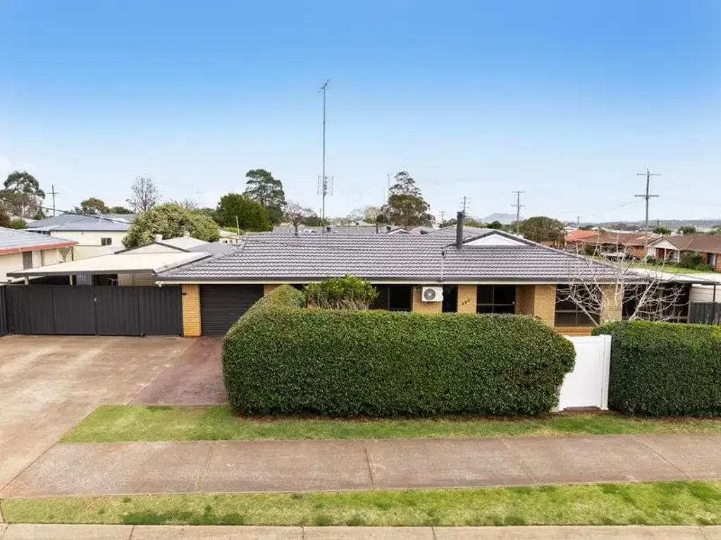 2 Terrica Street, Glenvale, QLD 4350