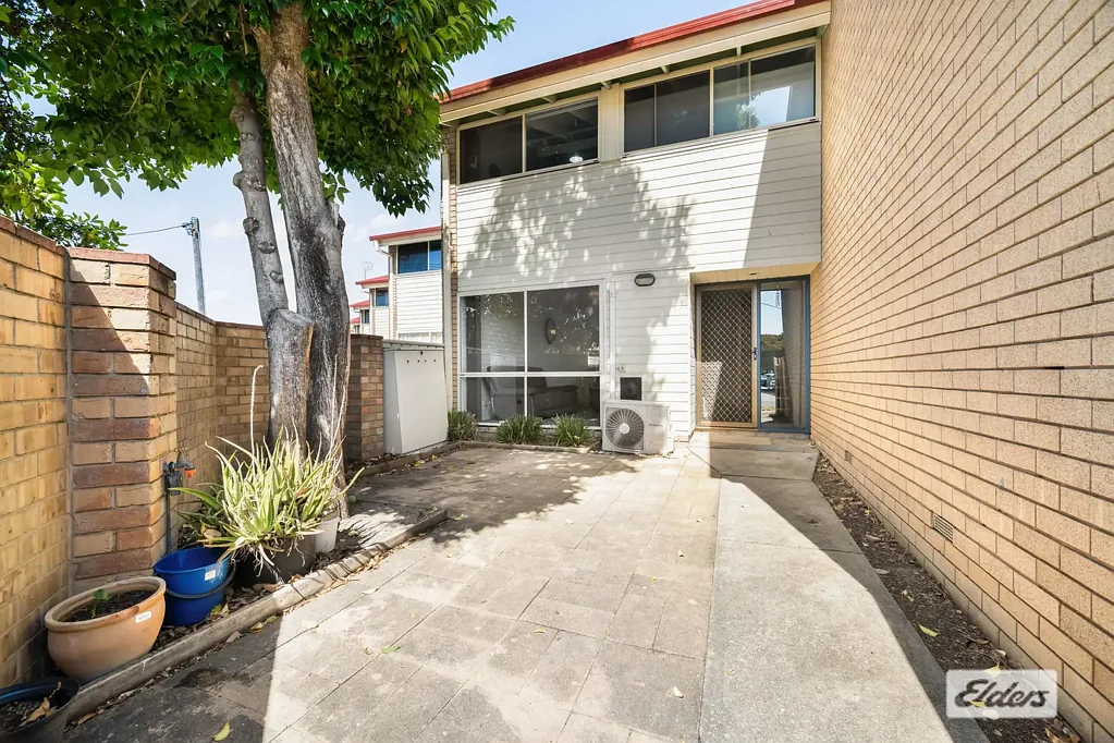 8/429 Griffith Street, Lavington, NSW 2641