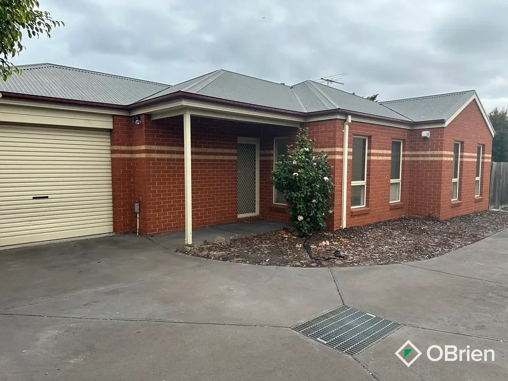 2/9 Reservoir Road, Frankston, VIC 3199