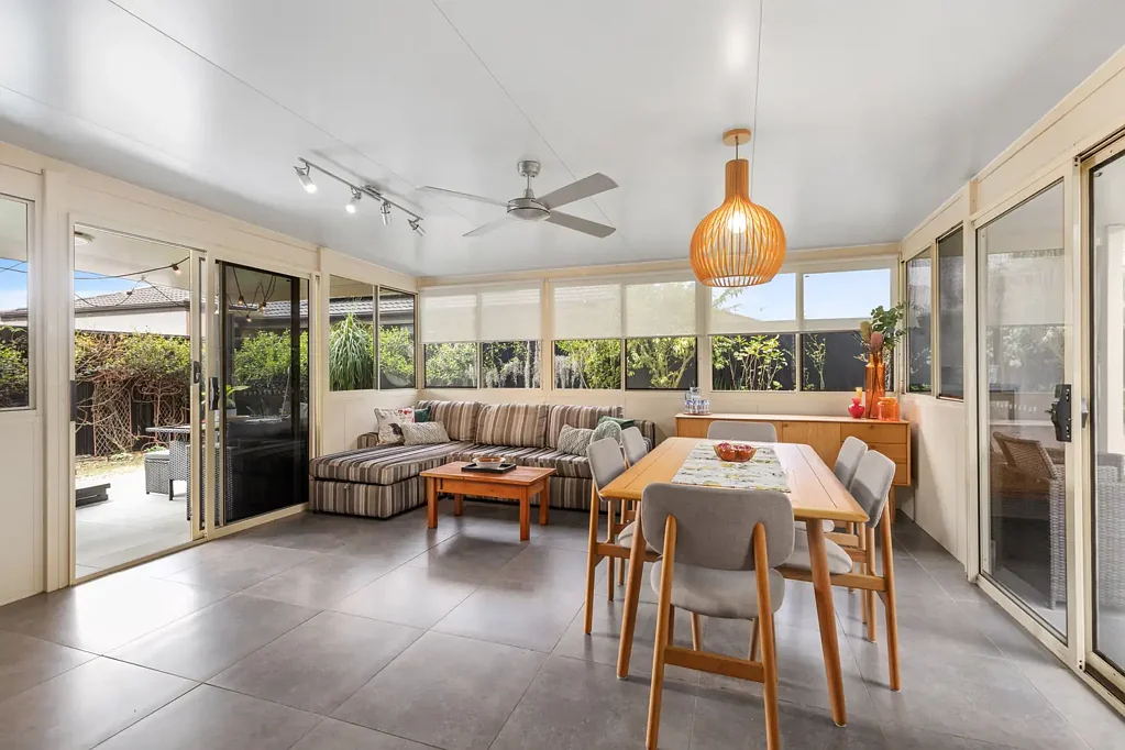 4 Hialeah Crescent, Helensvale, QLD 4212