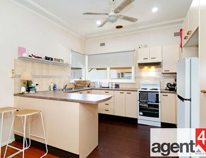 19 & 19A Baxter Street, South Penrith, Outer Western Sydney, 5 Kuwarto, 2 Banyo, House