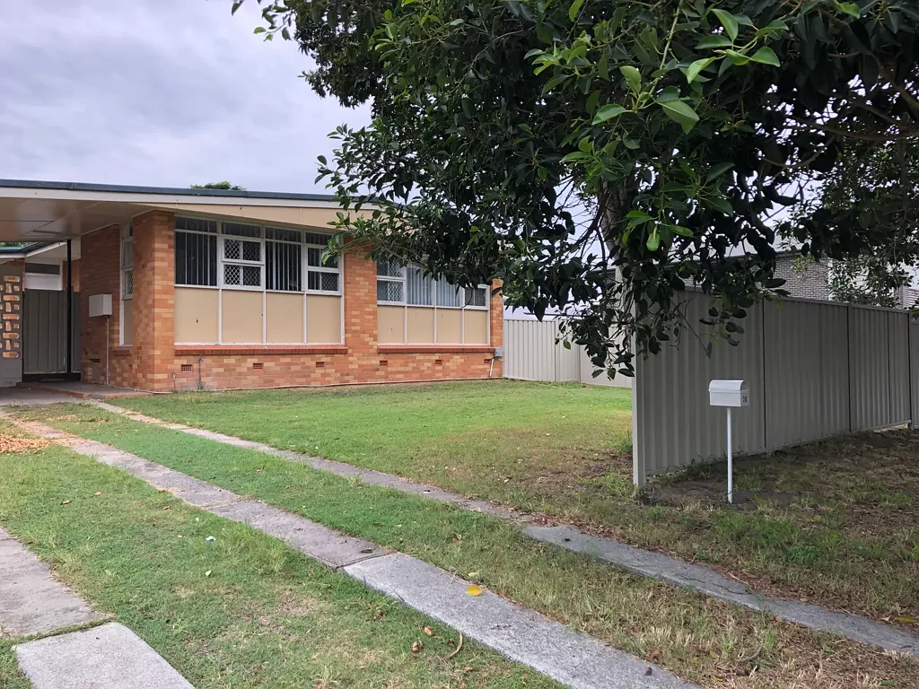 Fully furnished one-bedroom apartment with Electricity, NBN, Water included! $350.00 Per Week!