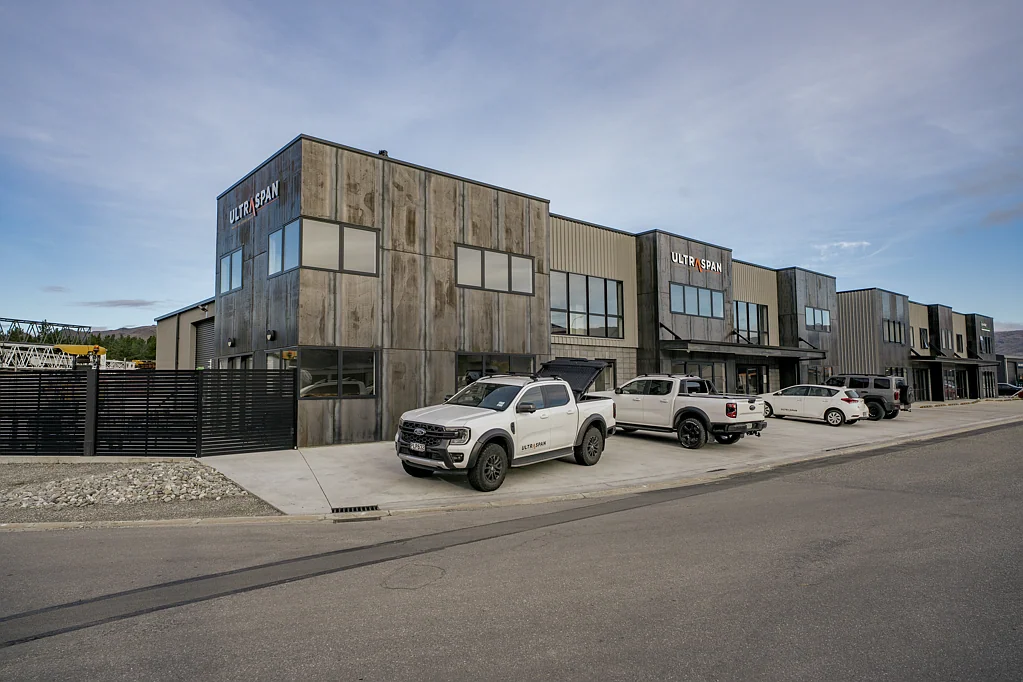 Cromwell Prime Commercial Real Estate Lease or Purchase - Cromwell