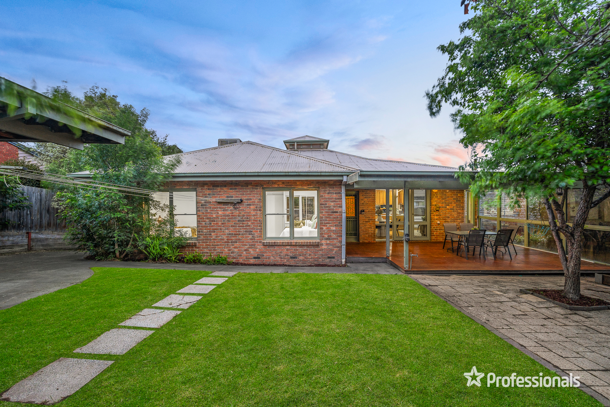 7 PINE HILL DR, DONCASTER EAST VIC 3109, 0 غرف, 0 حمامات, House