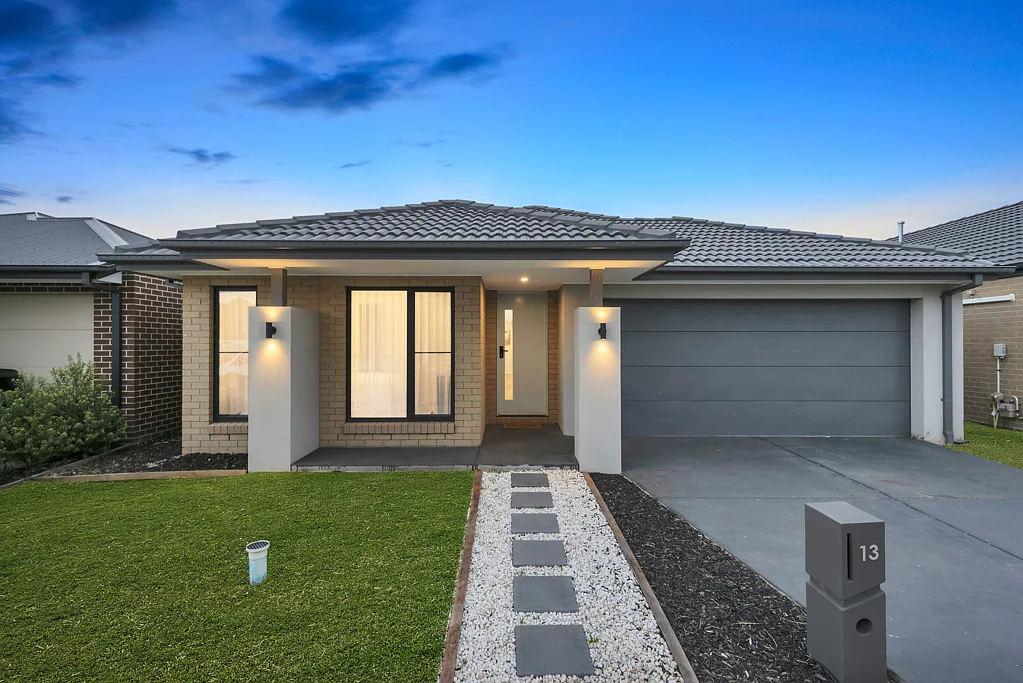 13 Akira Street, Officer, VIC 3809